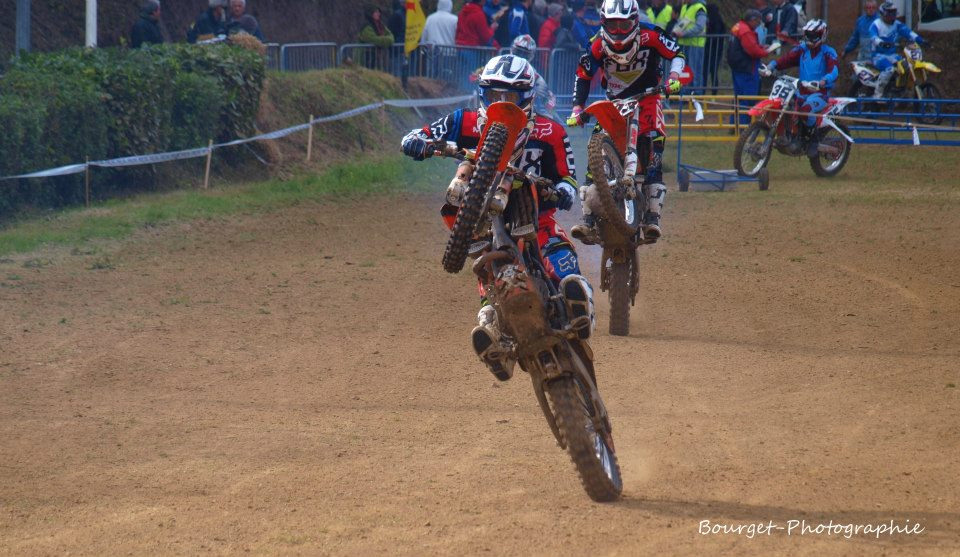 Remy et Alexandre Mordret entre piste d'une belle manière. Photo Romain Bourget