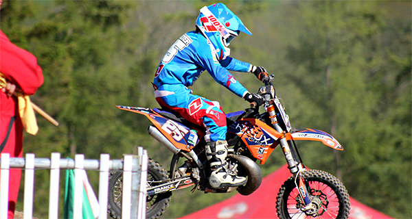 Pierre-Louis DEROYER s'offre son premier doublé en 65cc, à Plounérin. Photo Gé NAEGL