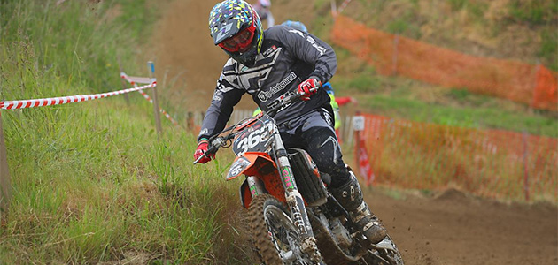 Théo ROPTIN s'impose en MX2 à Corseul. Photo Tekniphotos